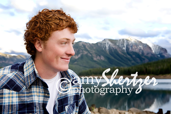 Bozeman senior boy with a mountainous backdrop