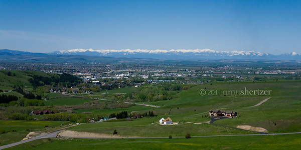 A panoramic view of Bozeman and the Gallatin Valley from the top of The M trail.